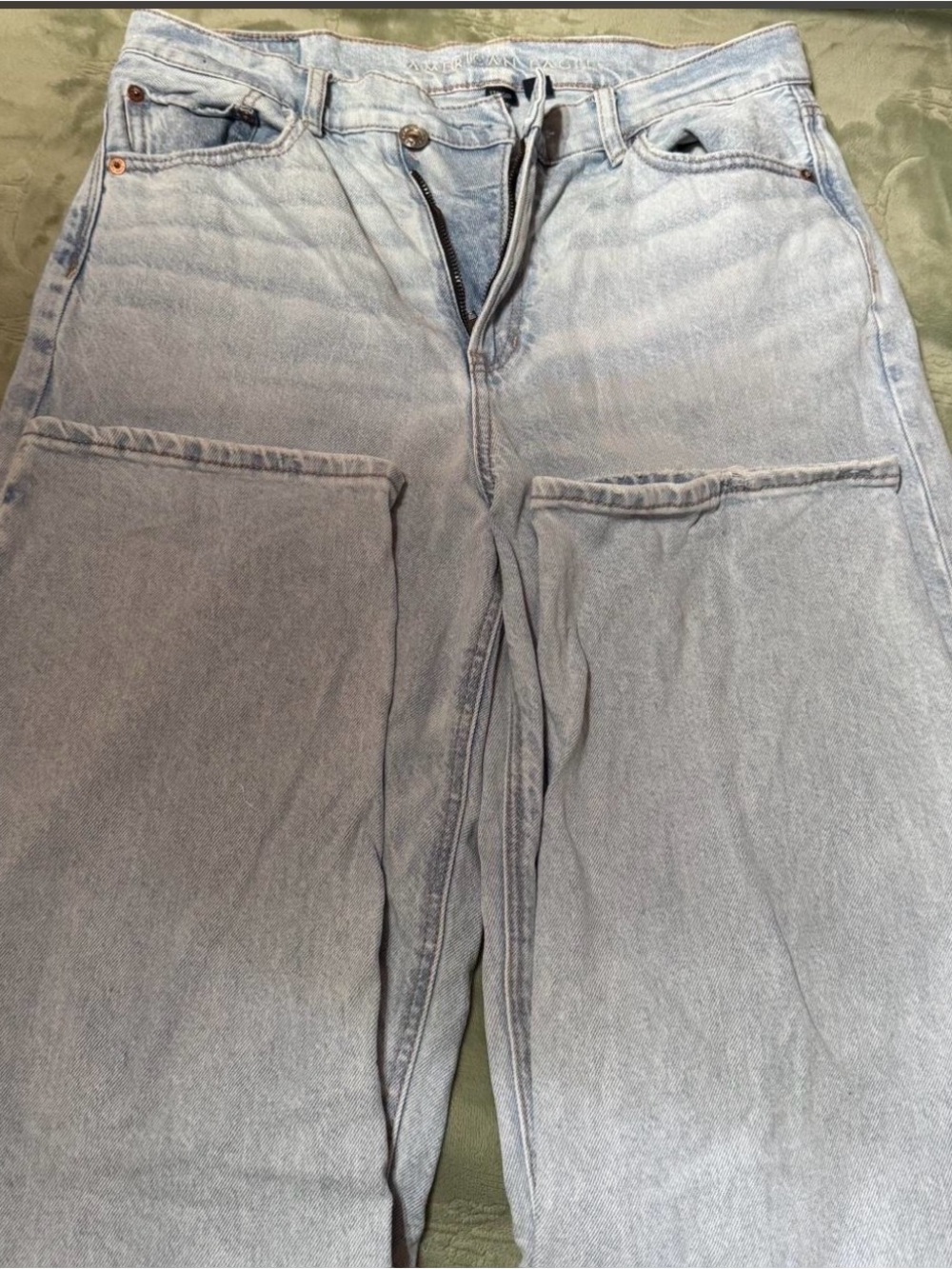 American Eagle Outfitters baggy straight jeans